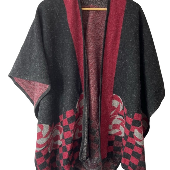 Elegant Black and Red Women's Poncho - Picture 1 of 4